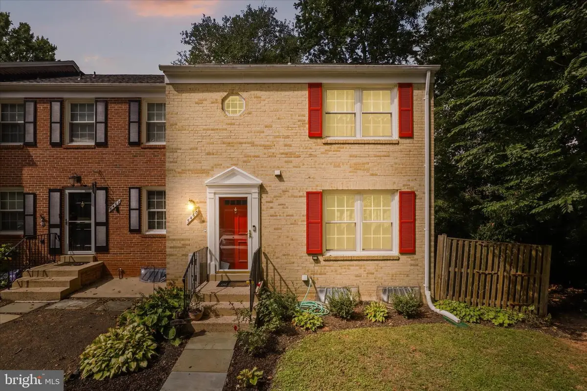 5460 Truxion Ct, Burke, VA 22015 - Image #1