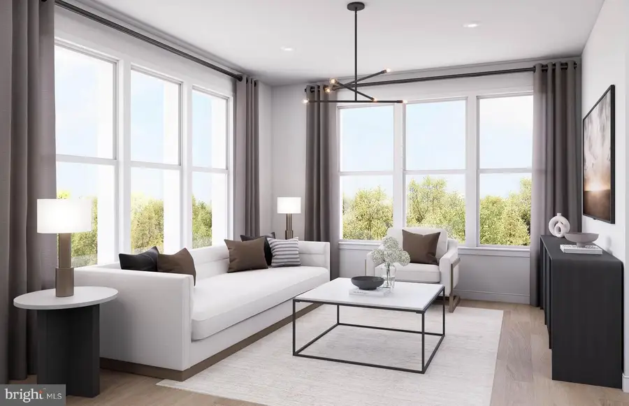 8131 Shining Star Ln #207, Vienna, VA 22182 - Image #3