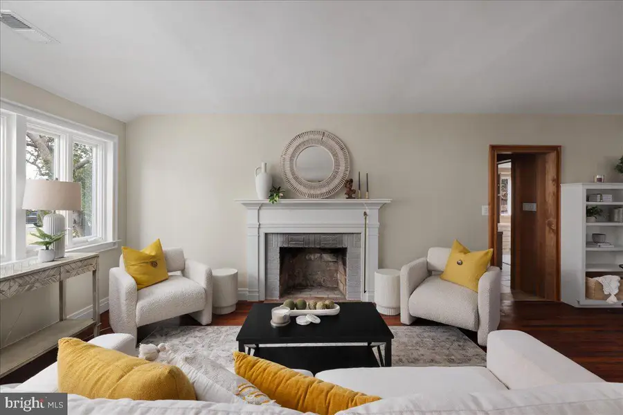 7953 Bolling Dr, Alexandria, VA 22308 - #2