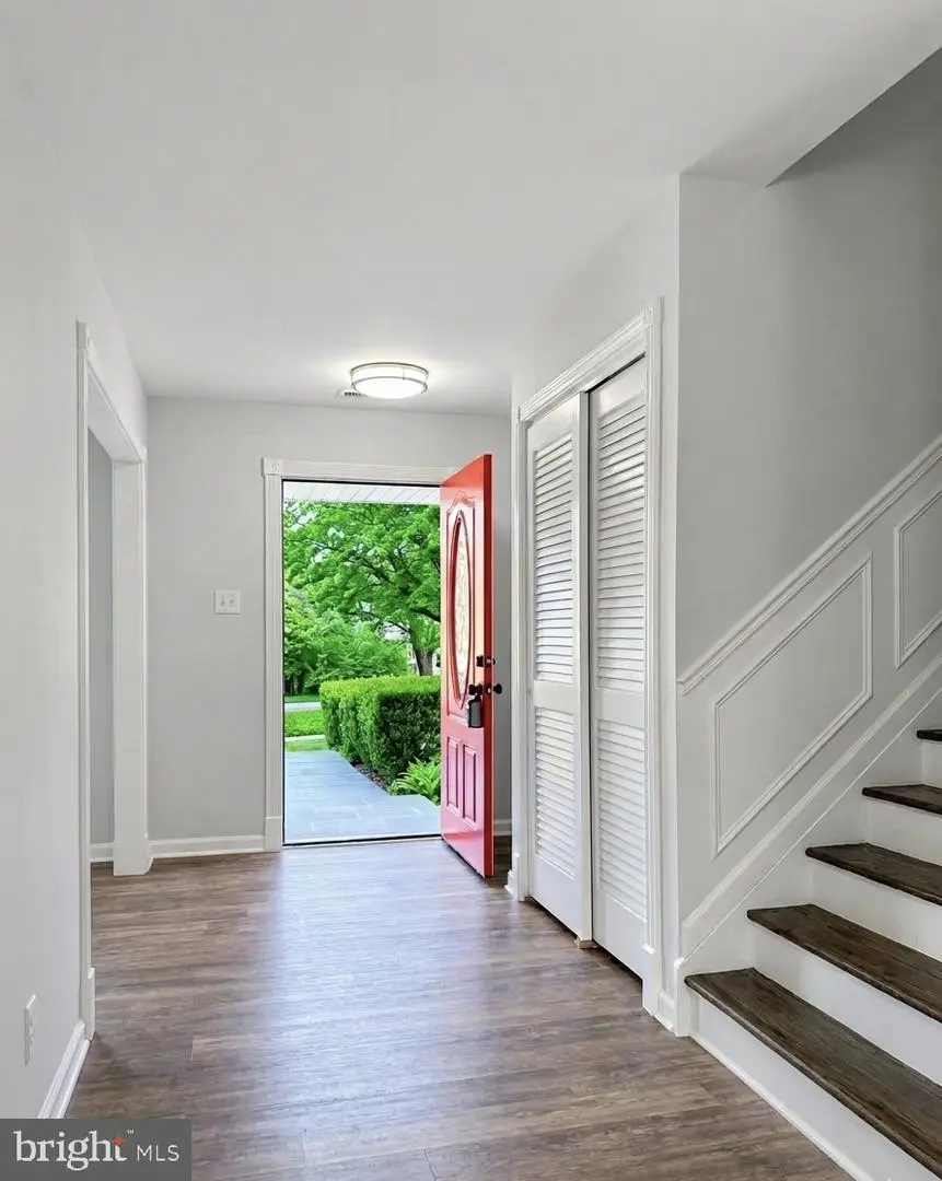 5210 Lindsay St, Fairfax, VA 22032 - #2