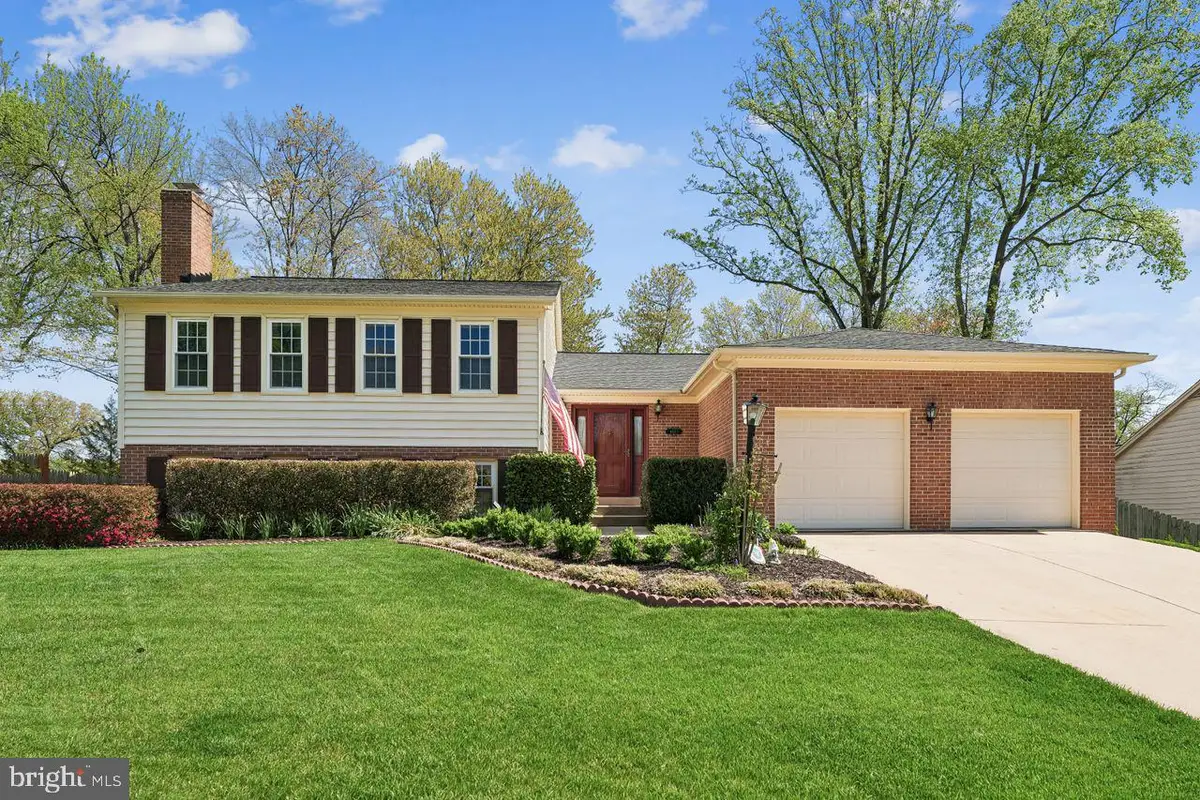 4603 Demby Dr, Fairfax, VA 22032 - #1