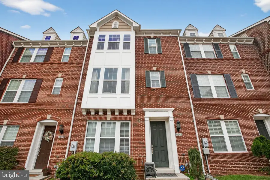 2044 Blunt Ln, Alexandria, VA 22303 - #2