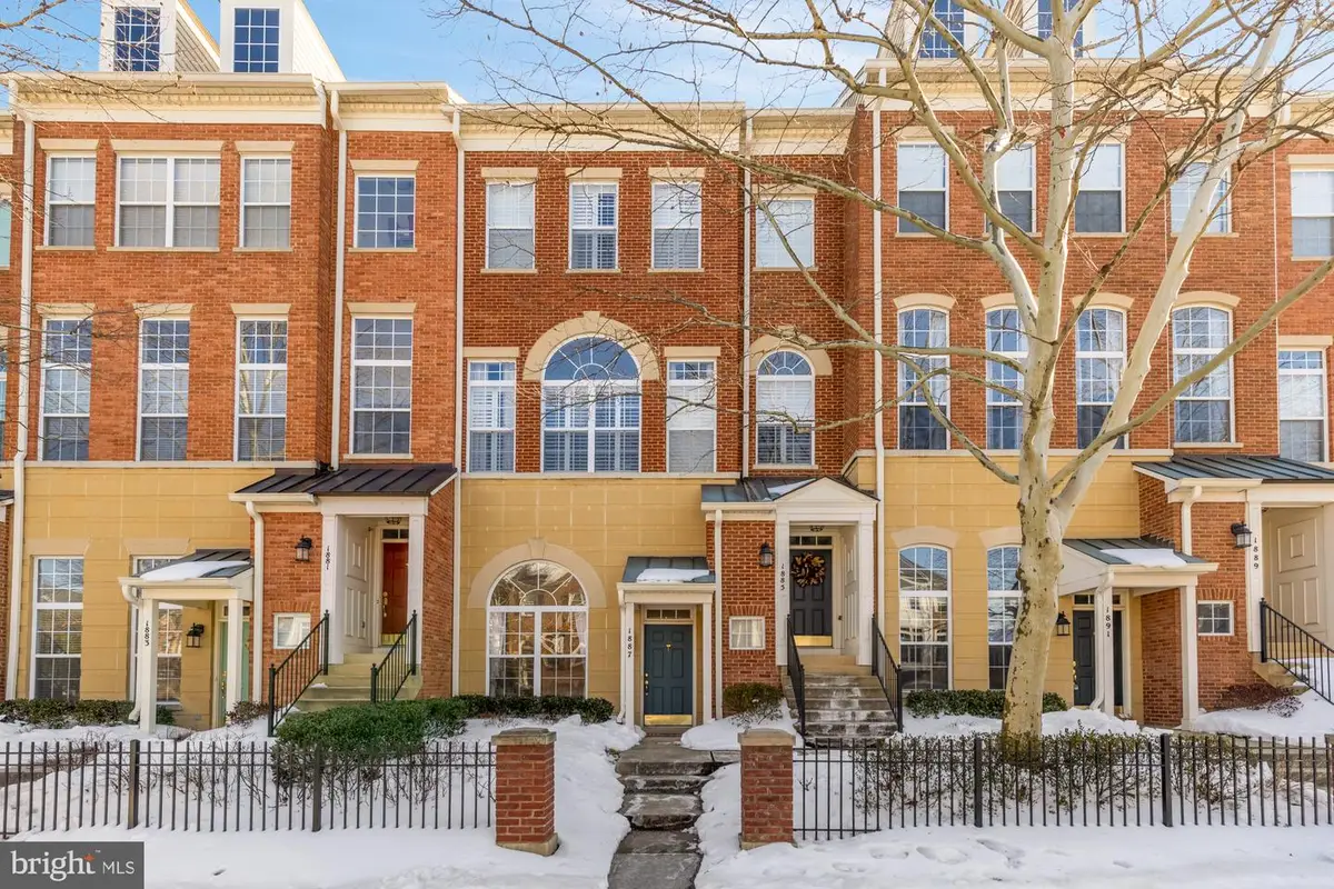 1887 Crescent Park Dr #111a, Reston, VA 20190 - #1