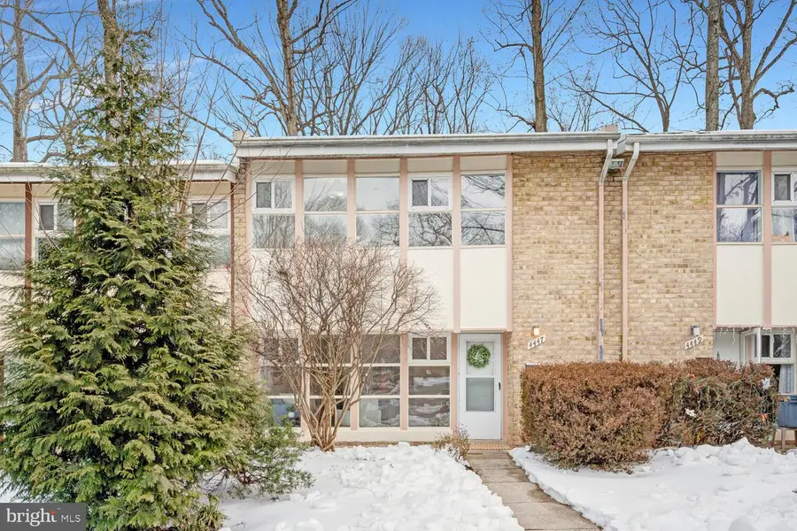 4447 Forest Glen Ct #4447, Annandale, VA 22003 - Image #2