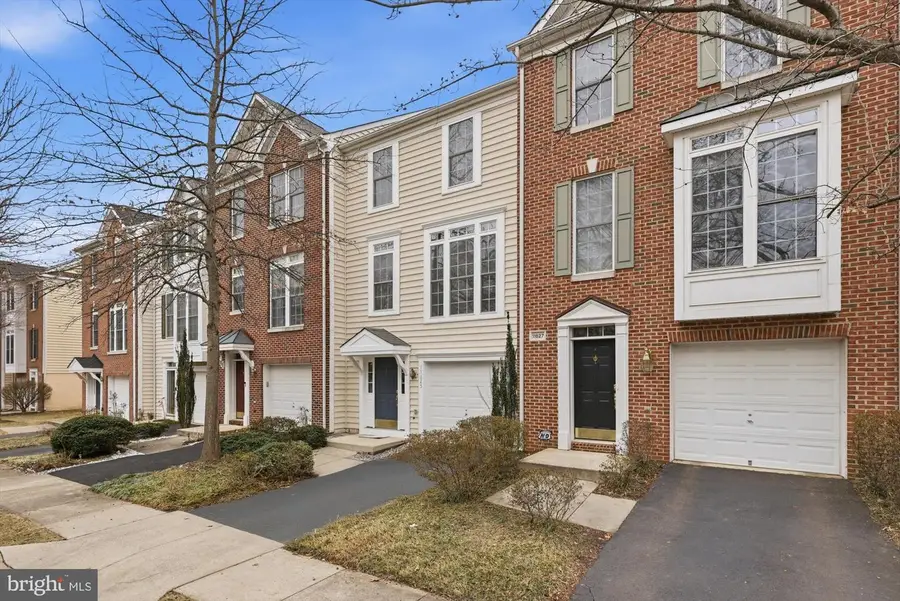 11625 Fairfax Commons Dr, Fairfax, VA 22030 - #2