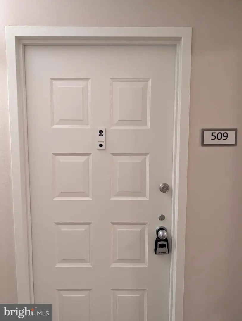 8340 Greensboro Dr #509, McLean, VA 22102 - Image #2