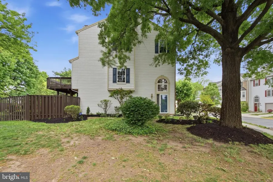 6001 Keble Dr, Alexandria, VA 22315 - #3