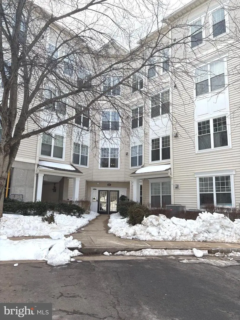 3851 Aristotle Ct #1-404, Fairfax, VA 22030 - Image #2
