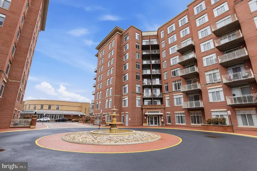 4490 Market Commons Dr #112, Fairfax, VA 22033 - #2