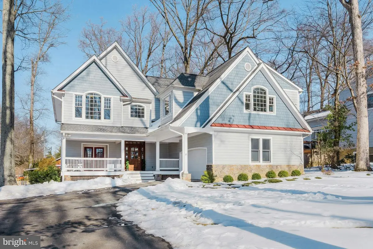 8612 Mchenry St, Vienna, VA 22180 - #1