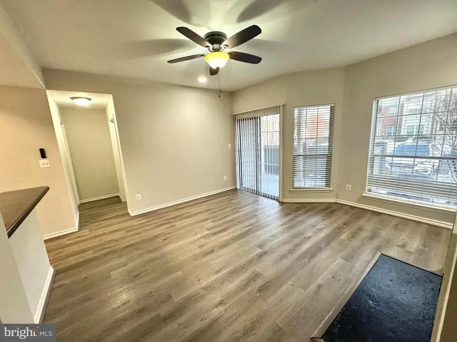 12154 Penderview Ter #1204, Fairfax, VA 22033 - #2