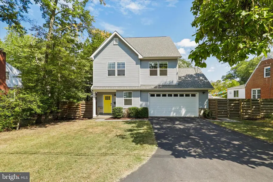 6625 Oak Dr, Alexandria, VA 22306 - Image #2