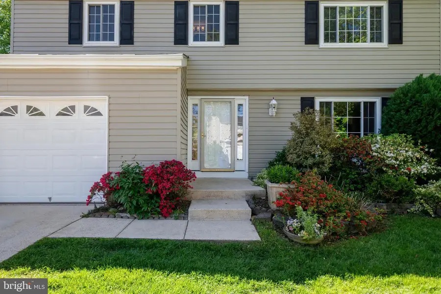 1103 Burwick Dr, Herndon, VA 20170 - #2