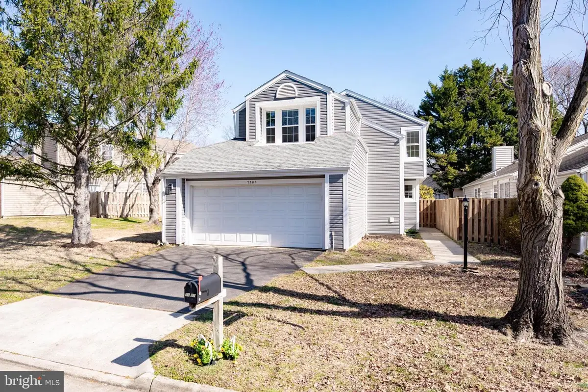 7501 Cross Gate Ln, Alexandria, VA 22315 - #1