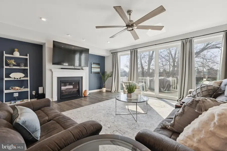 8102 Zoe Pl, Alexandria, VA 22306 - #3