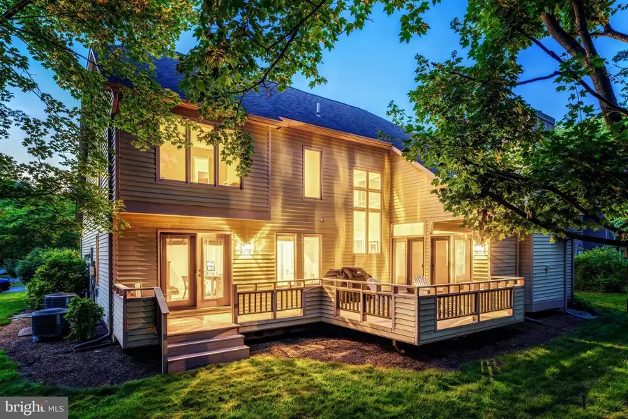 12021 Walnut Branch Rd, Reston, VA 20194 - #3