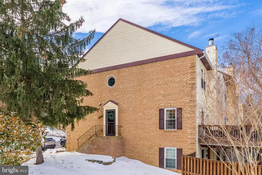 6050 Heatherwood Dr, Alexandria, VA 22310 - #3