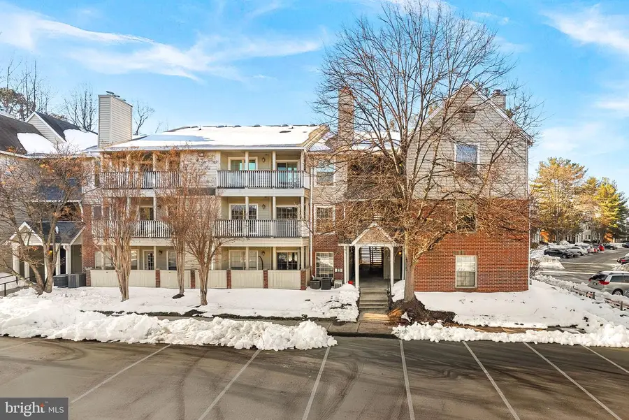 3916 Penderview Dr #428, Fairfax, VA 22033 - Image #2