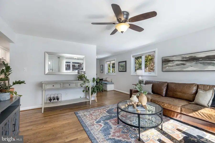 6522 Oakwood Dr, Falls Church, VA 22041 - #2