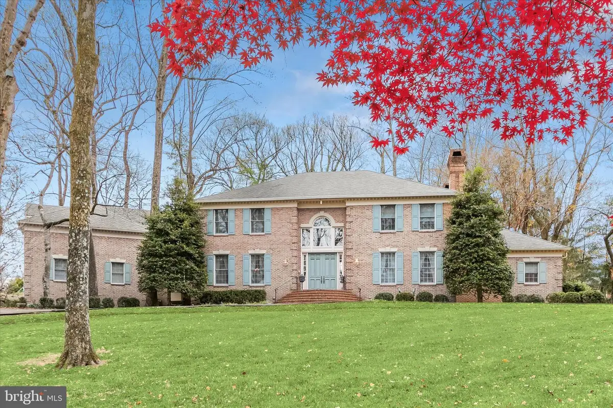 949 Bellview Rd, McLean, VA 22102 - #1