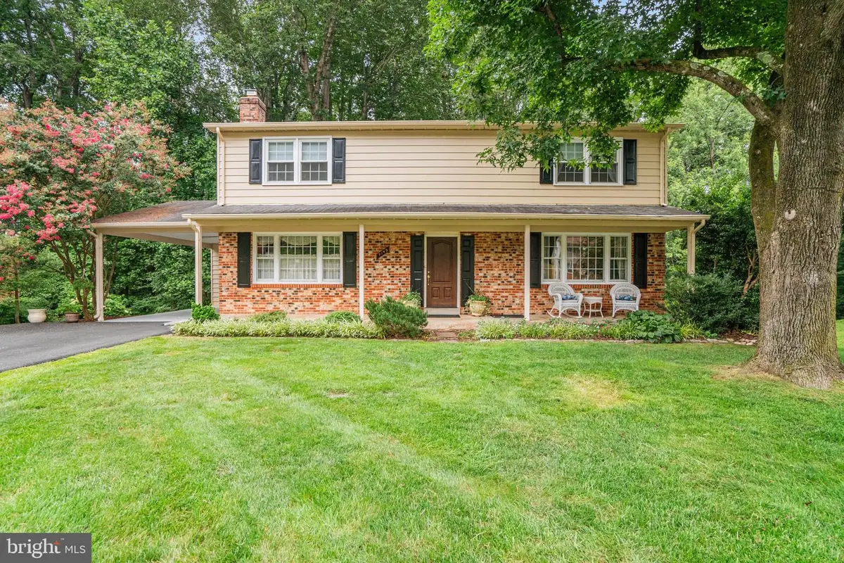 7149 Game Lord Dr, Springfield, VA 22153 - #1