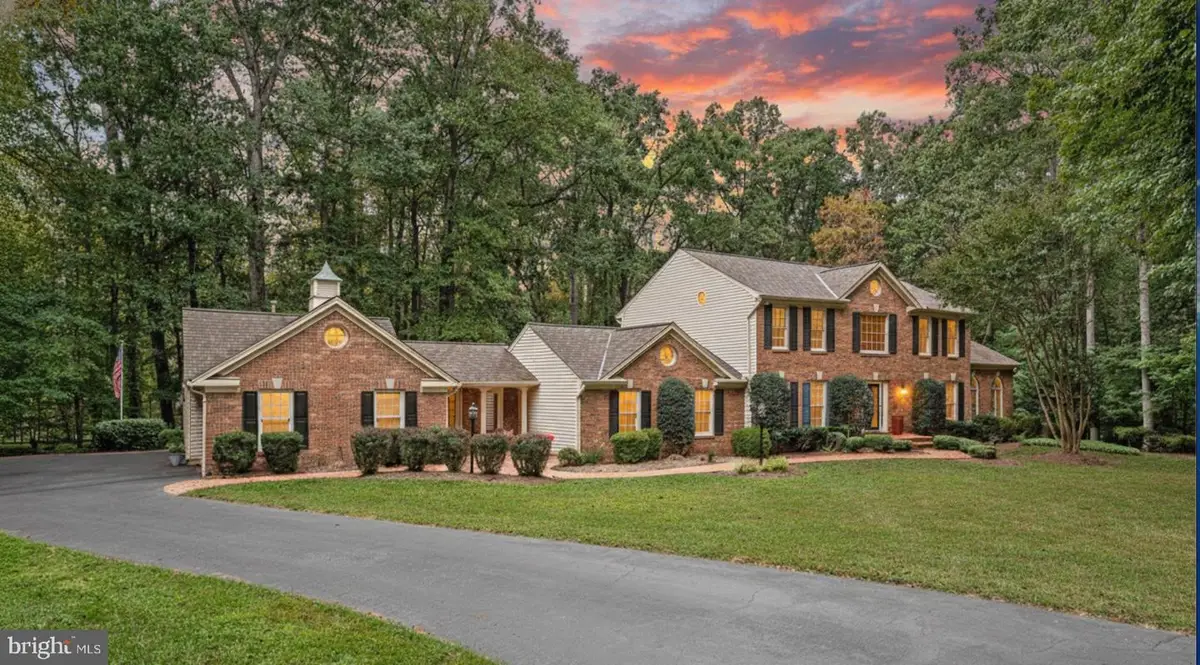 6220 Winslow Ct, Fairfax Station, VA 22039 - #1