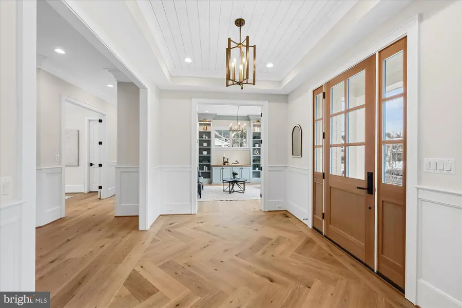 6804 Montour Dr, Falls Church, VA 22043 - #2