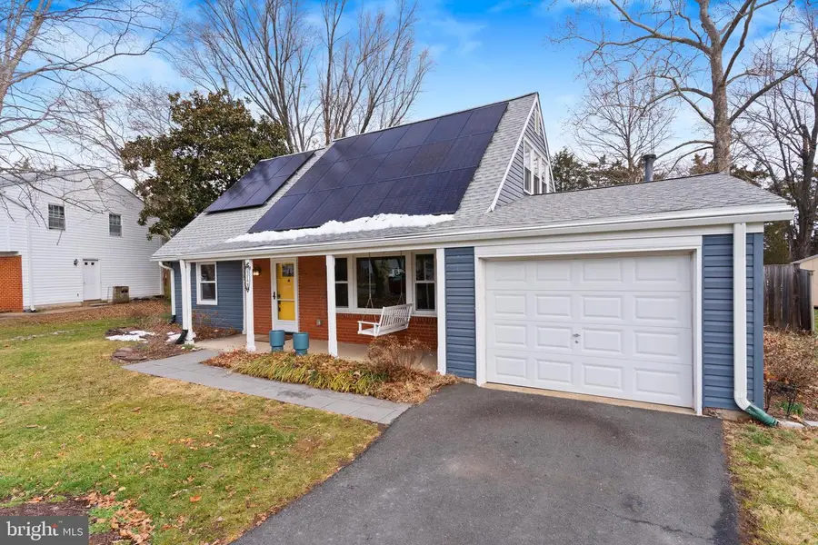 13124 Pavilion Ln, Fairfax, VA 22033 - #2