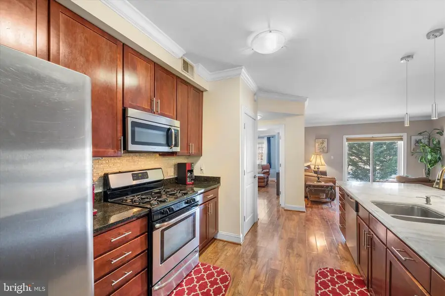 6301 Edsall Rd #112, Alexandria, VA 22312 - #2