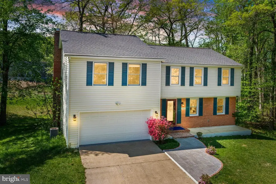 7937 Freehollow Dr, Falls Church, VA 22042 - #2