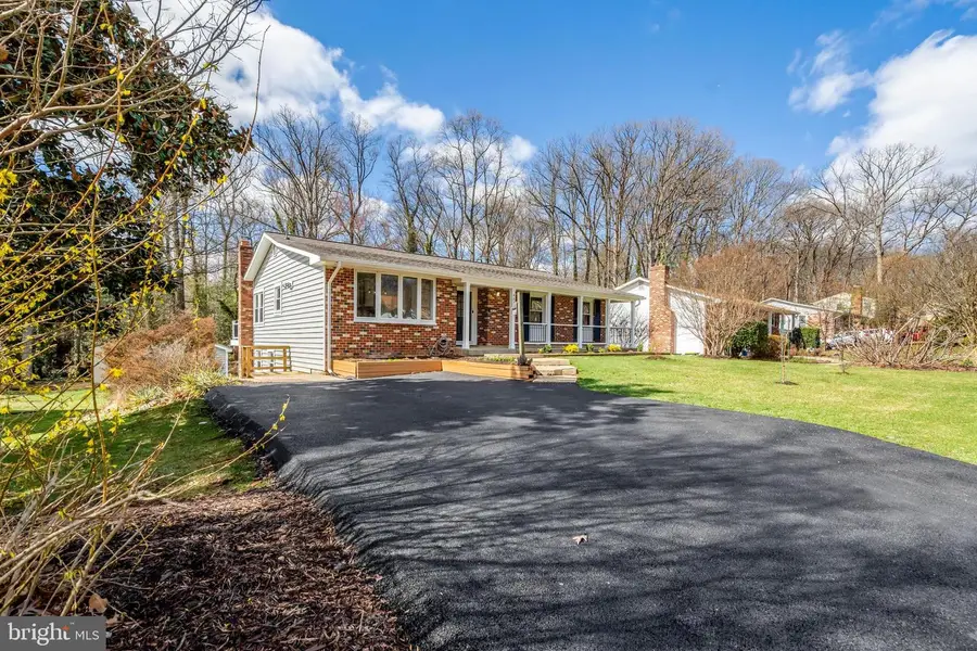 4310 Braeburn Dr, Fairfax, VA 22032 - #3