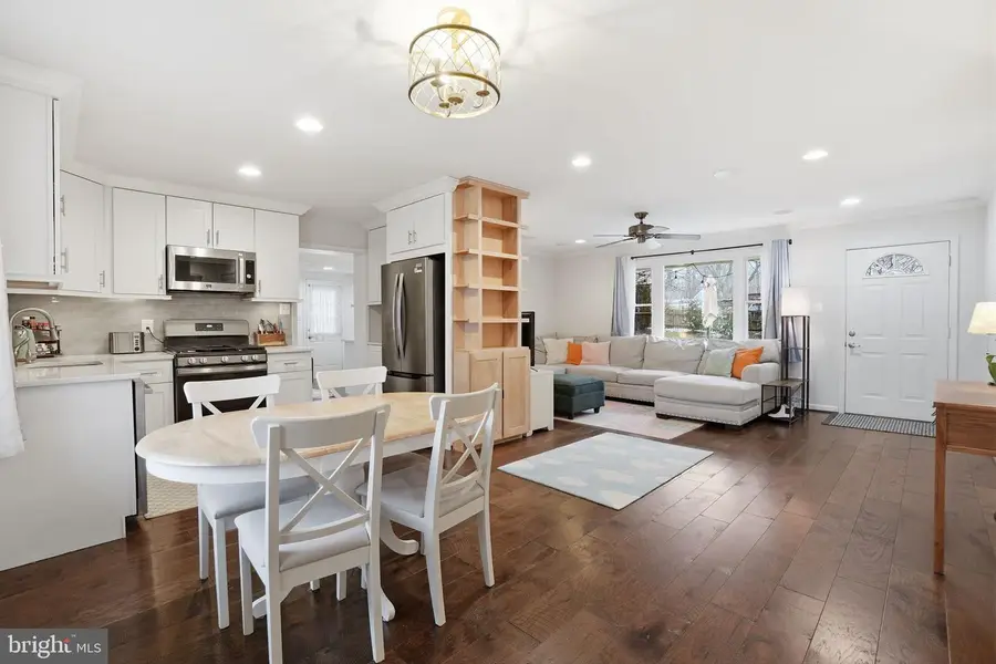 7921 Foote Ln, Springfield, VA 22151 - #2