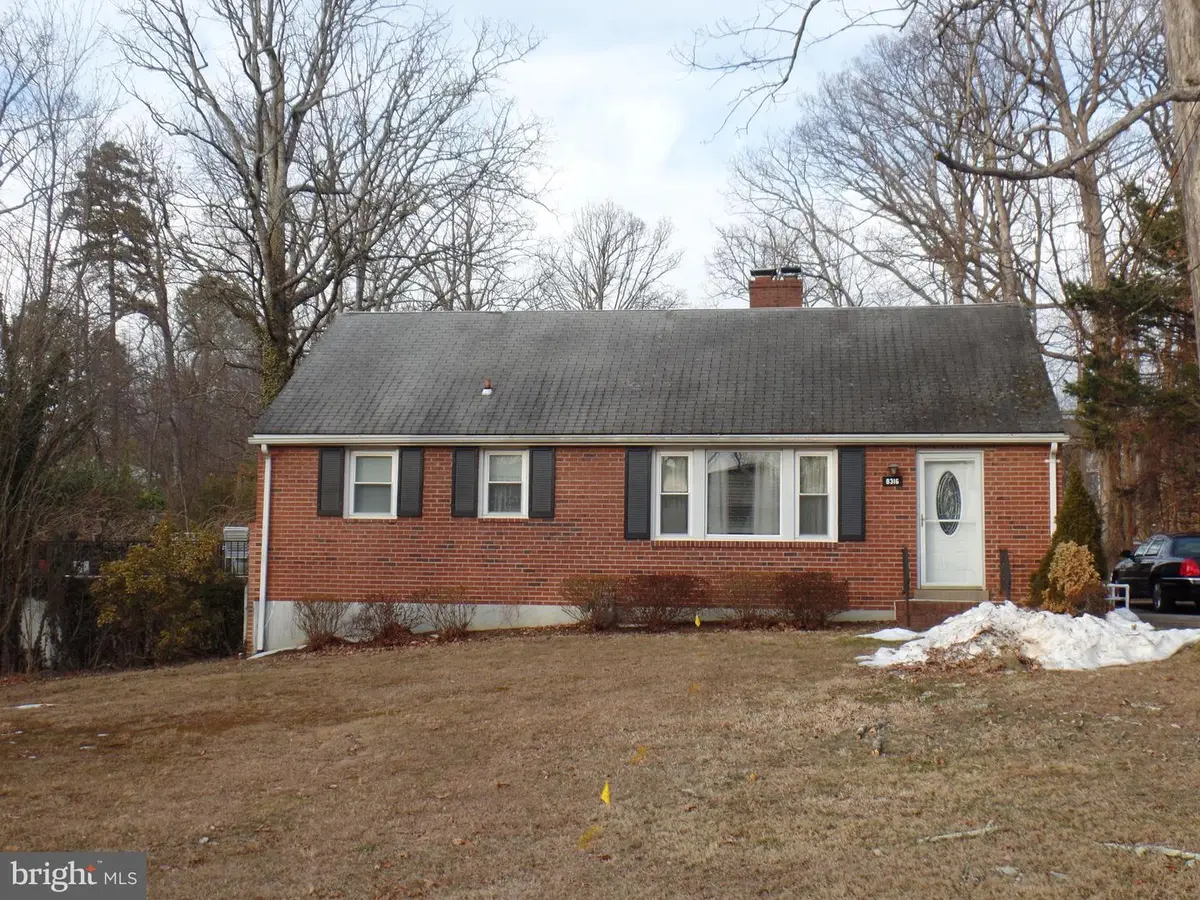 8316 Westchester Dr, Vienna, VA 22182 - #1