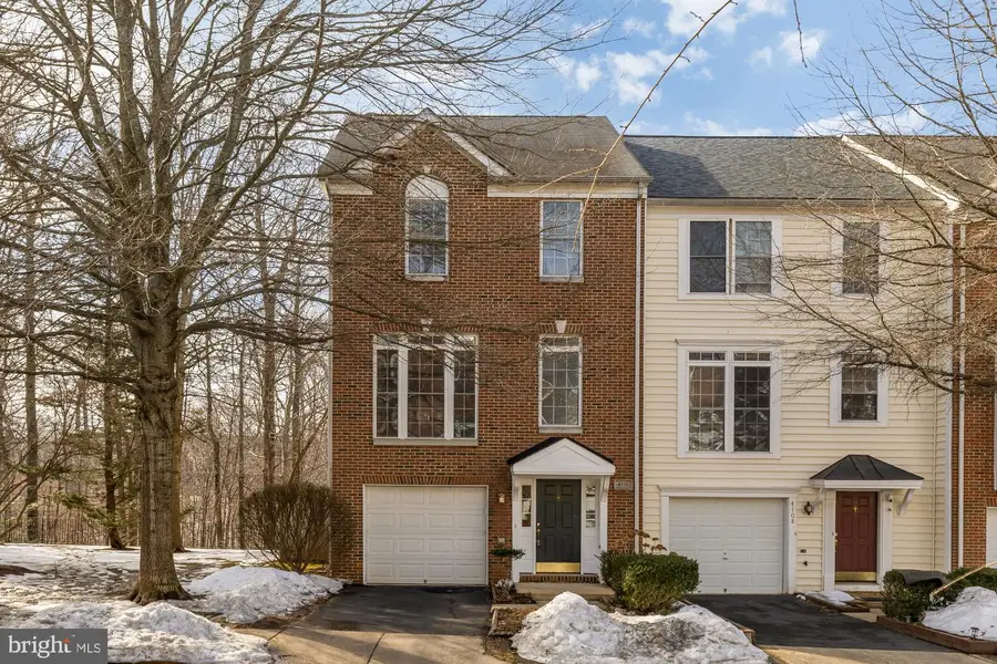 4110 Fairfax Center Creek Dr, Fairfax, VA 22030 - #2