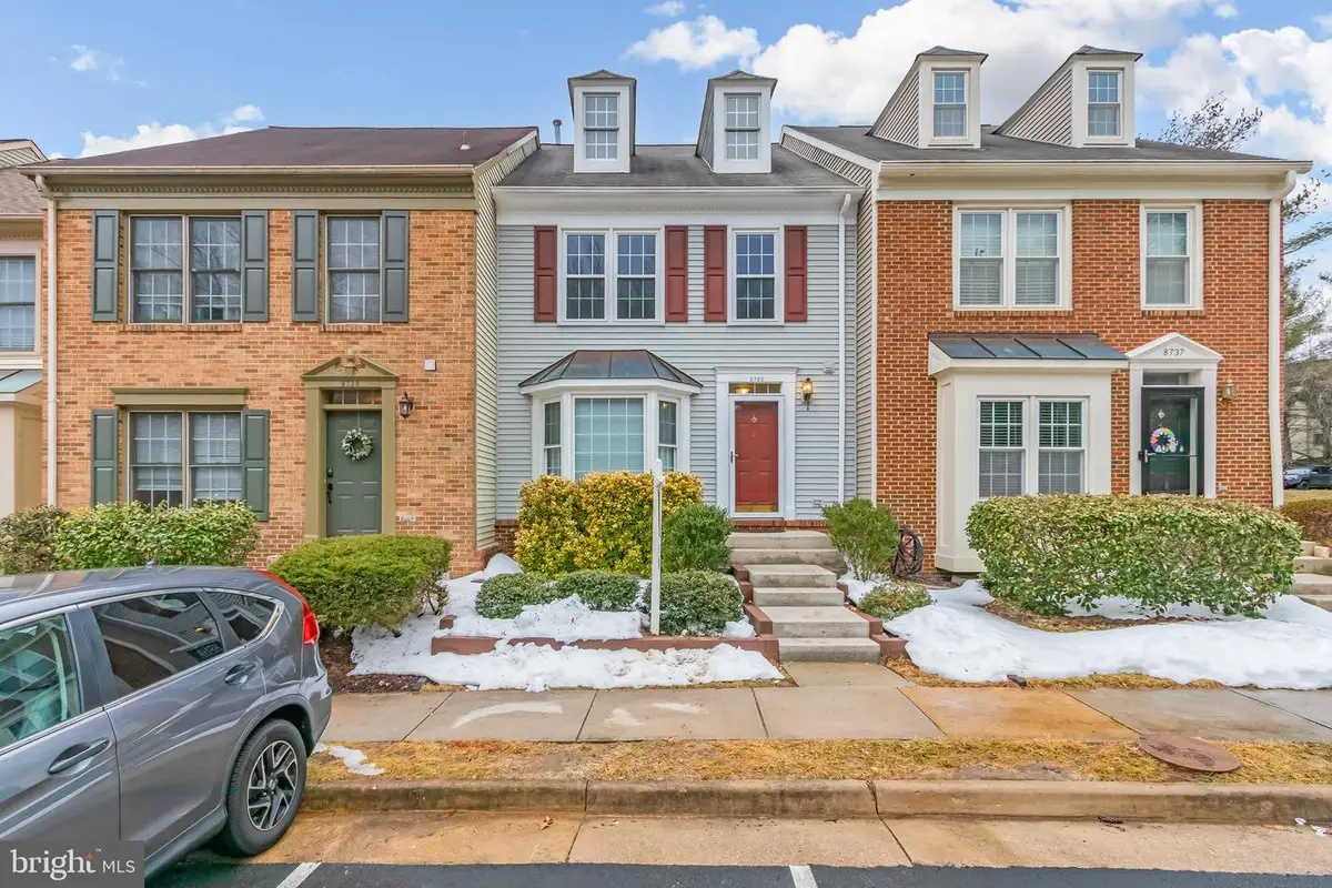 8735 Stone Hill Pl, Springfield, VA 22153 - #1