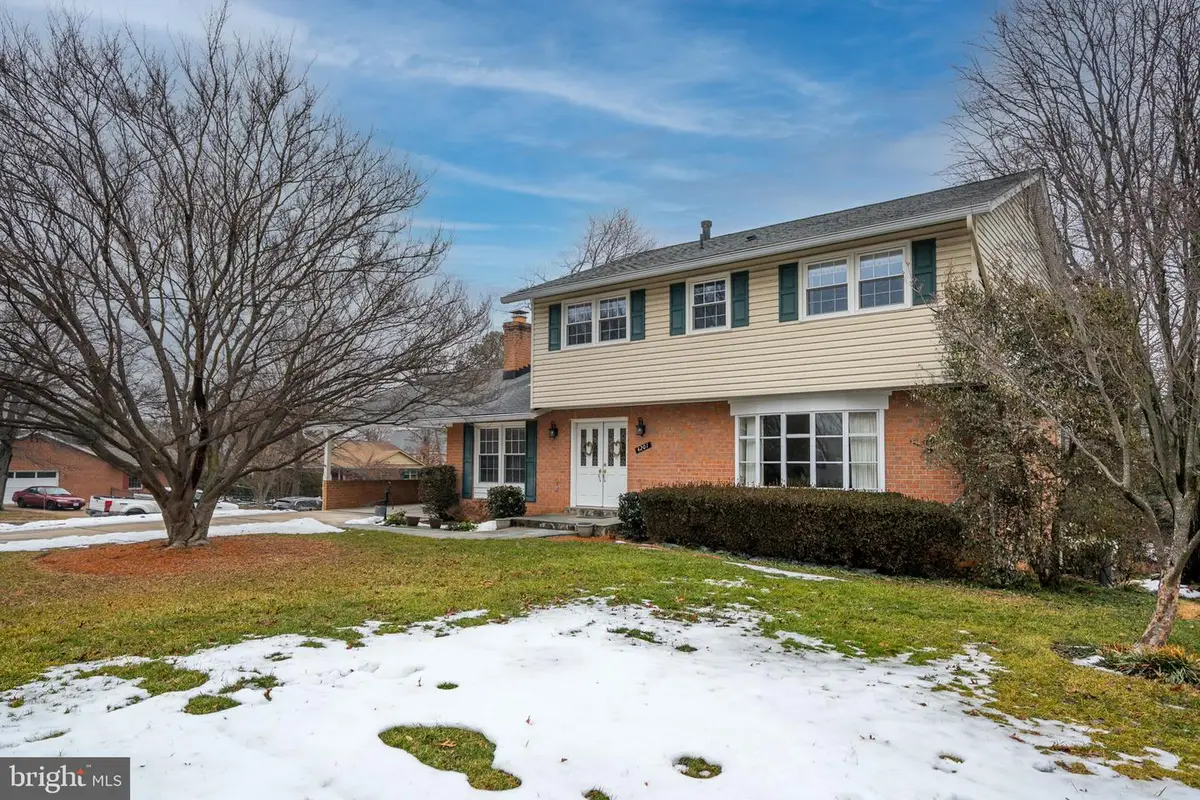 4201 Wynnwood Dr, Annandale, VA 22003 - #1