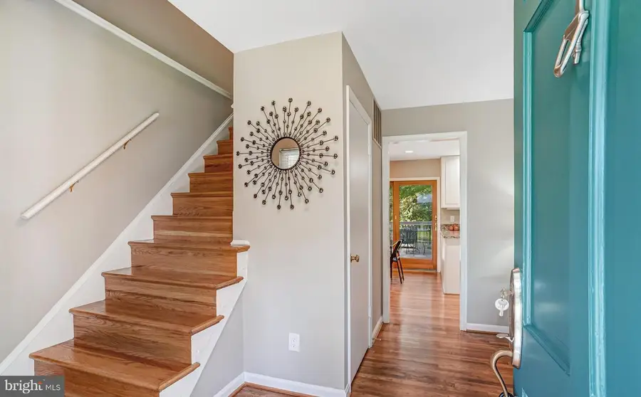 8405 Thames St, Springfield, VA 22151 - #3