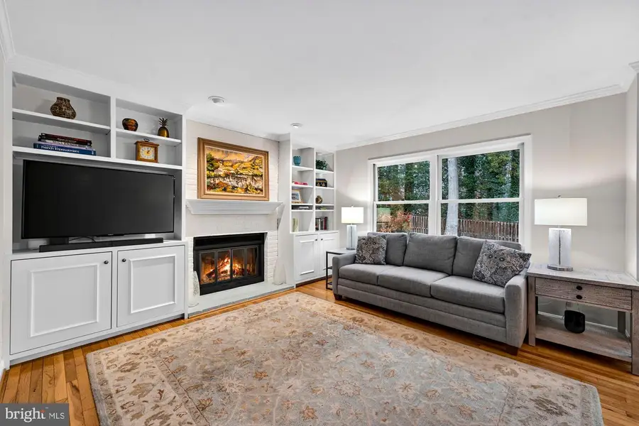 930 Park St Se, Vienna, VA 22180 - #2