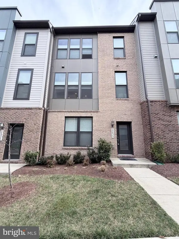 2433 Liberty Loop, HERNDON, VA 20171