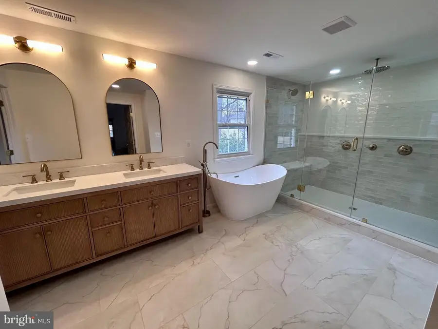 4121 Scotland Rd, Alexandria, VA 22309 - #3