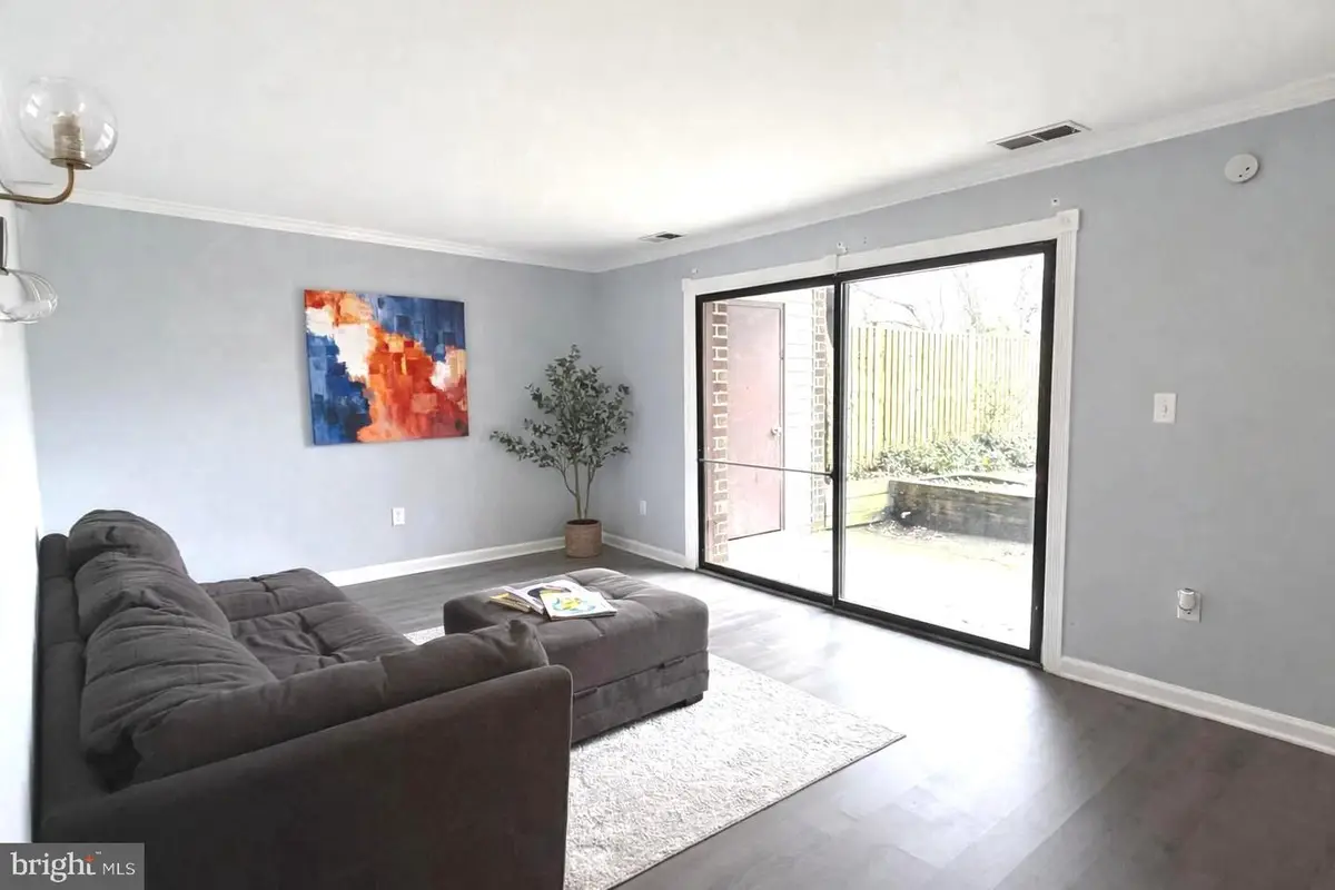 7334 Tavenner Ln #1a, Alexandria, VA 22306 - #1