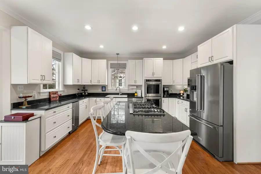 6208 Guilford Dr, Alexandria, VA 22310 - #2