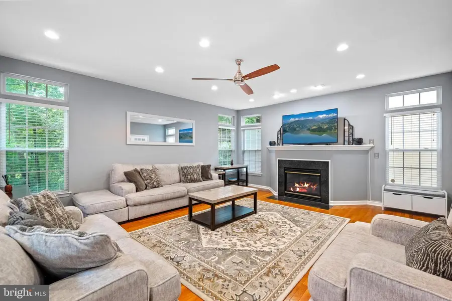 9150 Stonegarden Dr, Lorton, VA 22079 - #3