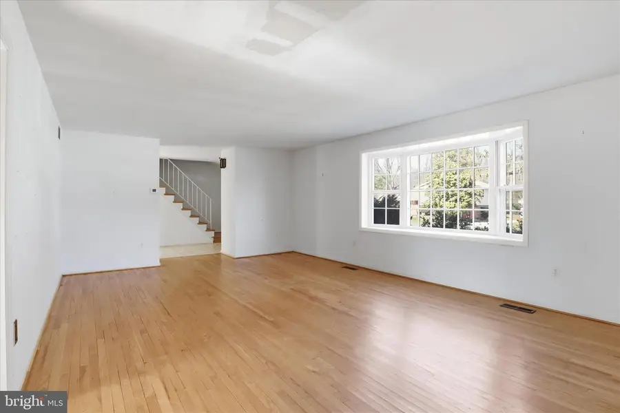 2008 Friendship Ln, Falls Church, VA 22043 - #3