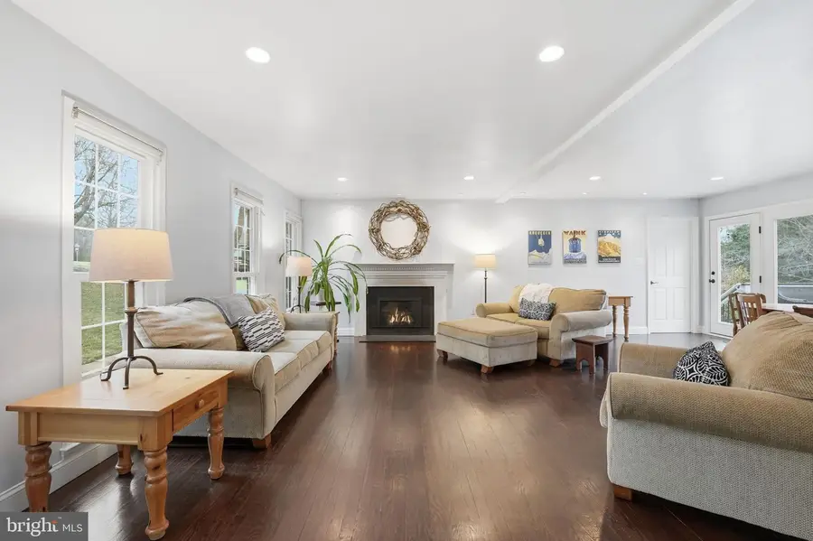 3214 Dominy Ct, Oakton, VA 22124 - #2