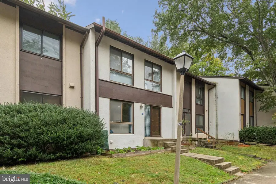 11825 Coopers Ct, Reston, VA 20191 - #3