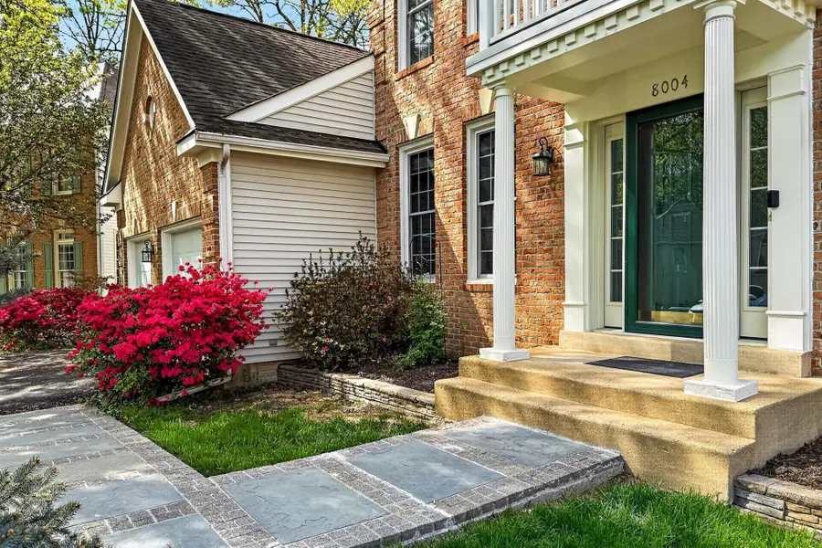 8004 Hollington Pl, Fairfax Station, VA 22039 - #2