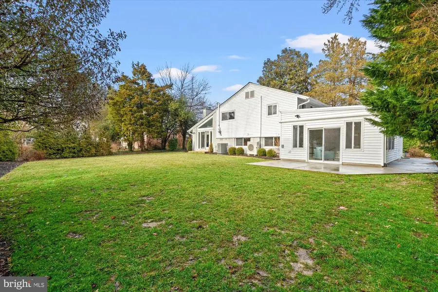 1017 Croton Dr, Alexandria, VA 22308 - #3