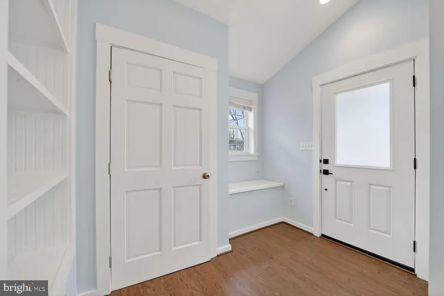 7716 Frances Dr, Alexandria, VA 22306 - #2