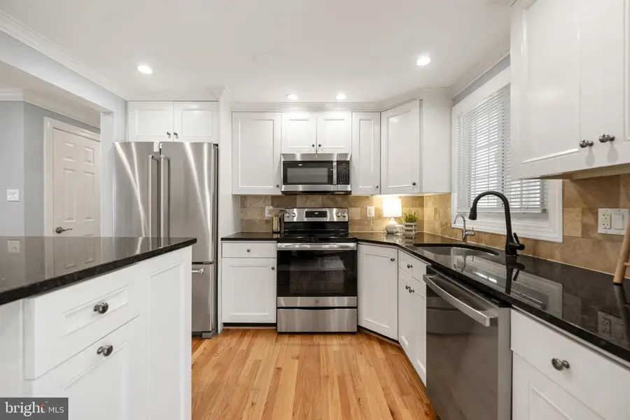 8463 Yellow Leaf Ct, Springfield, VA 22153 - #2